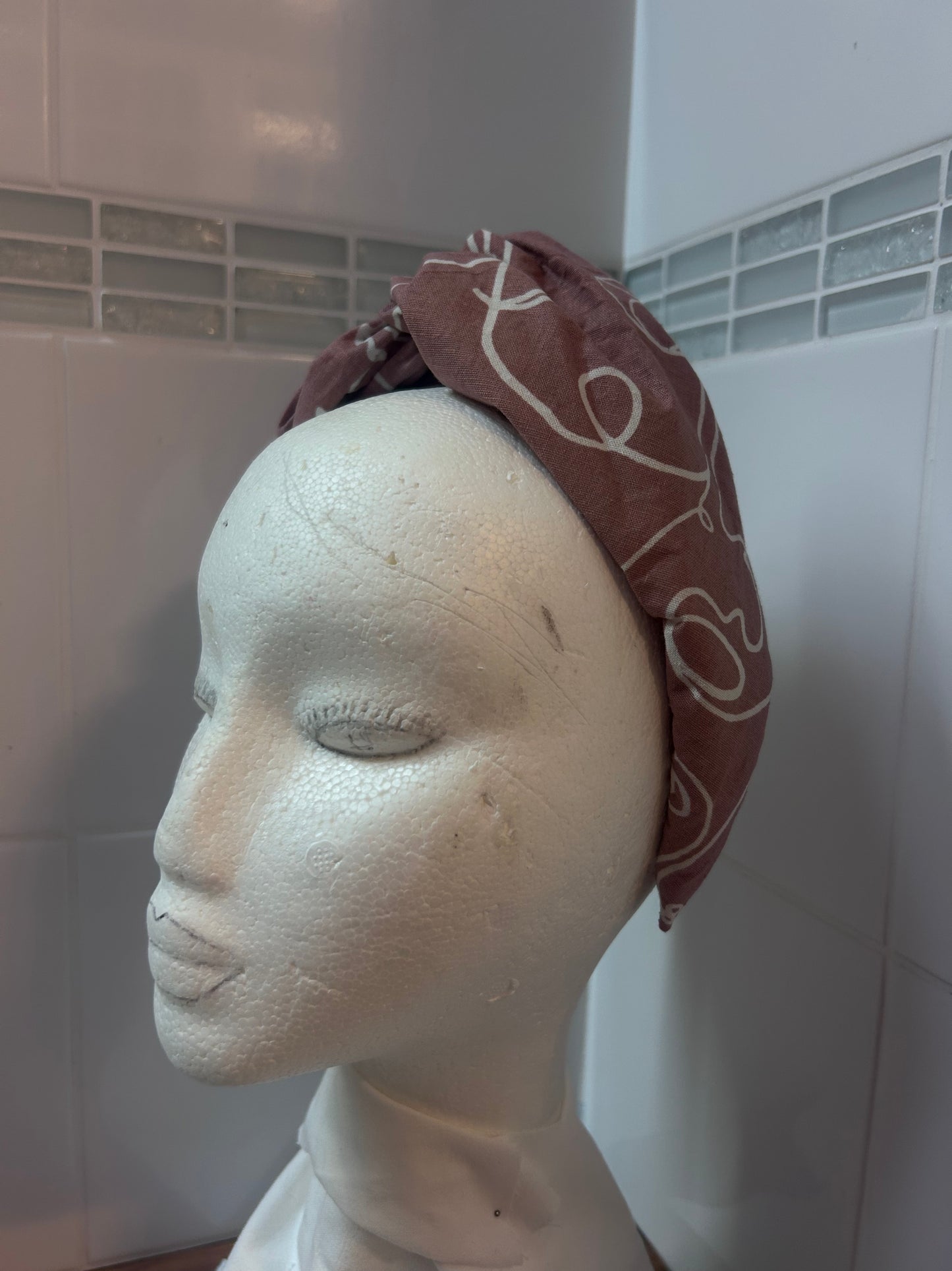 Turban Headband rouge squiggle 👛🤍