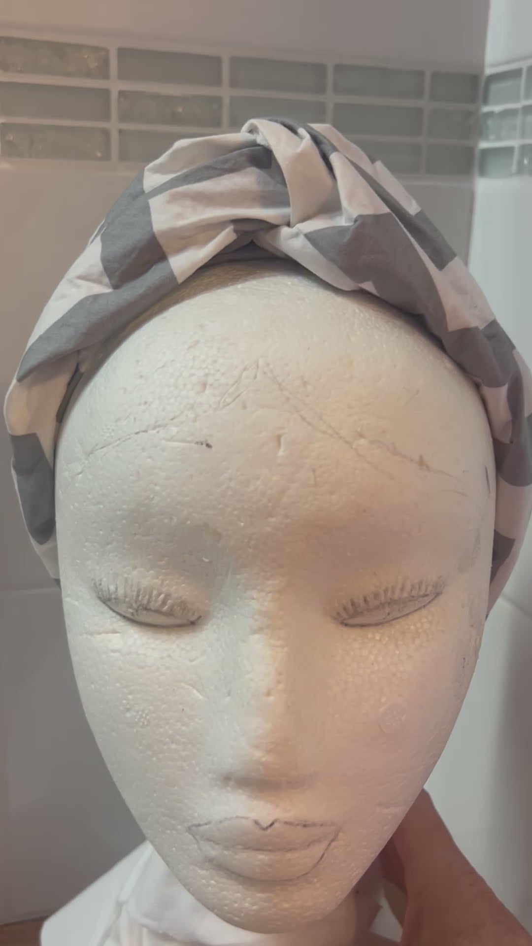 Turban Headband Grey & White zigzag